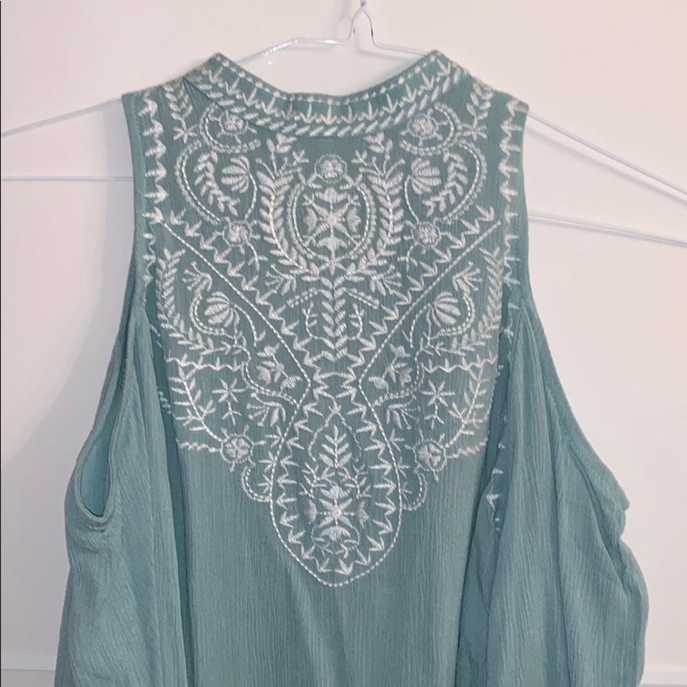 Chic teal top!! Size S!!